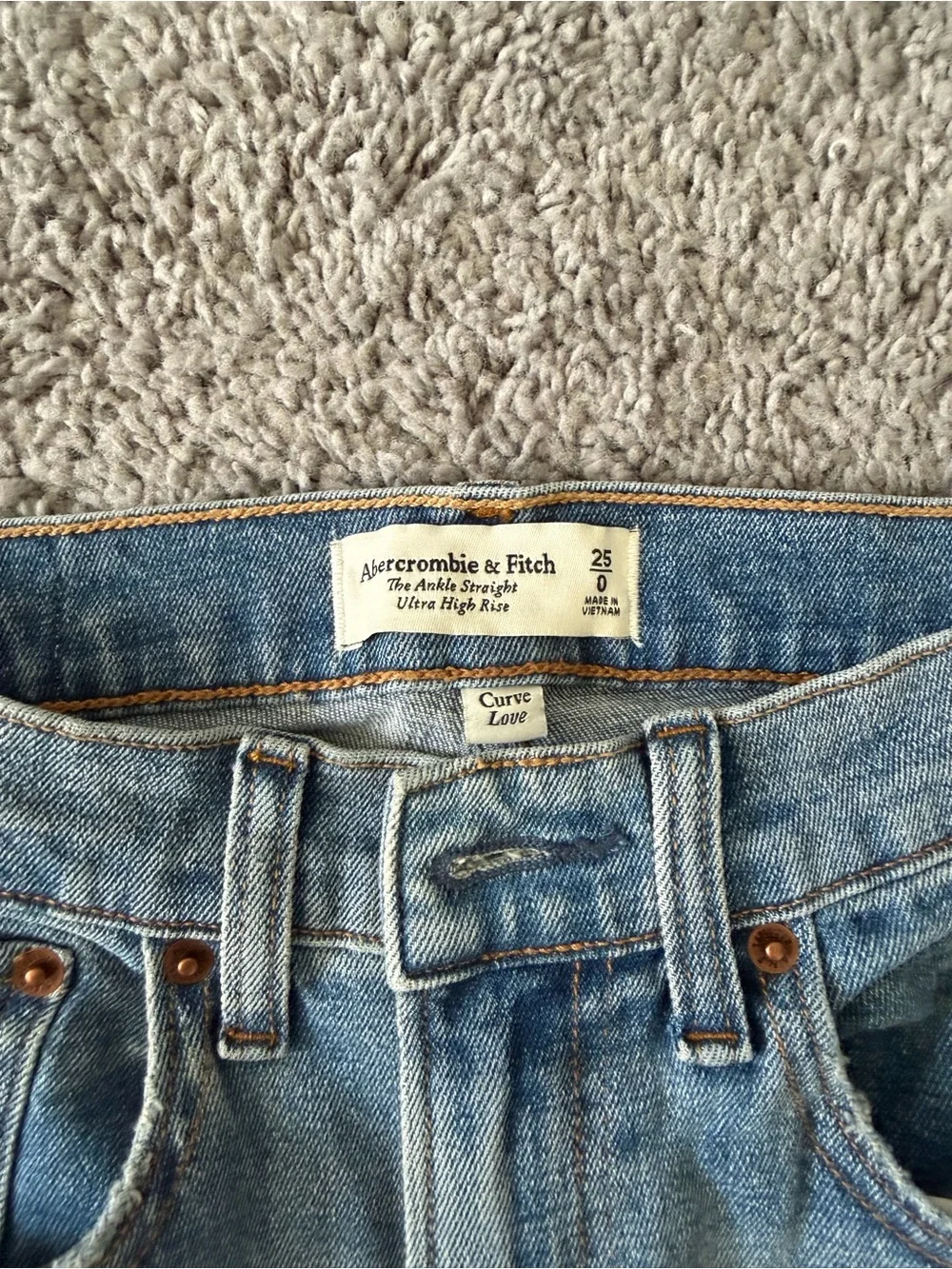 Abercrombie (Curve Love) Ankle Straight Ultra High Rise Jean